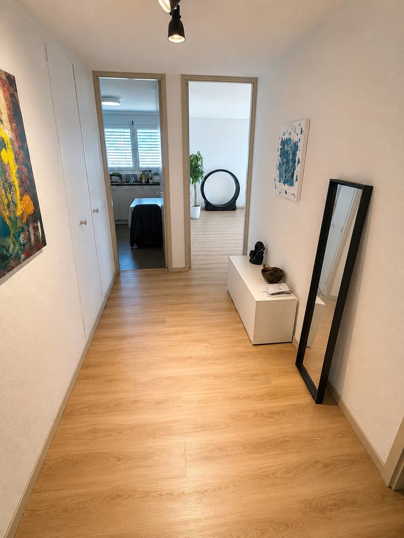 Bright 2-room apartment on the 6th floor with balcony & underground parking - Subtenant from 01.08.2026 (8)