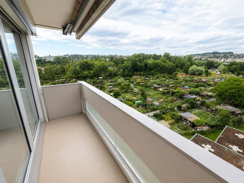Bright 2-room apartment on the 6th floor with balcony & underground parking - Subtenant from 01.08.2026 (3)