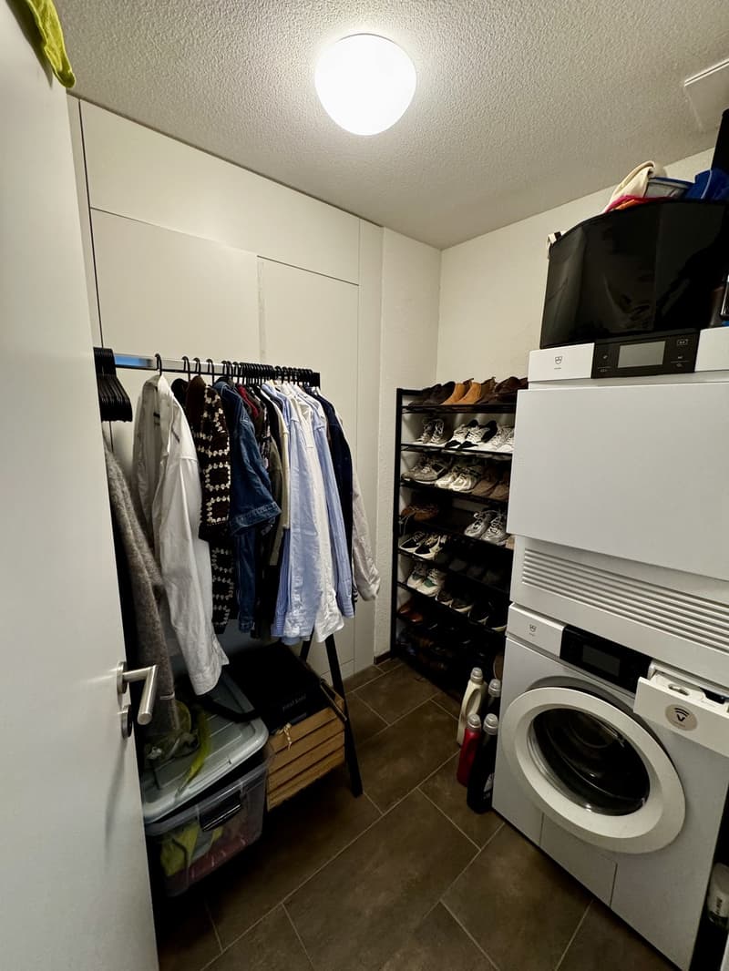 Appartement moderne de 2,5 pièces dans un emplacement calme et central (7)
