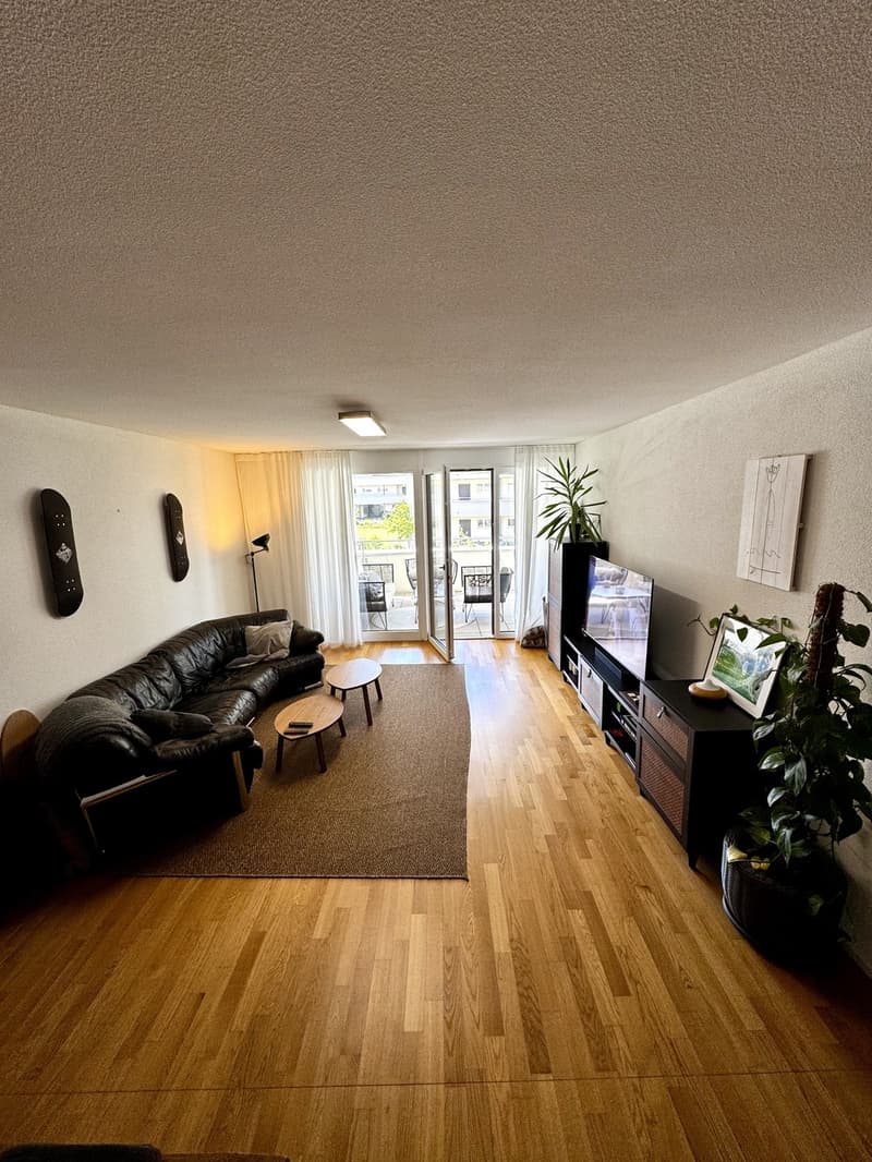 Appartement moderne de 2,5 pièces dans un emplacement calme et central (1)