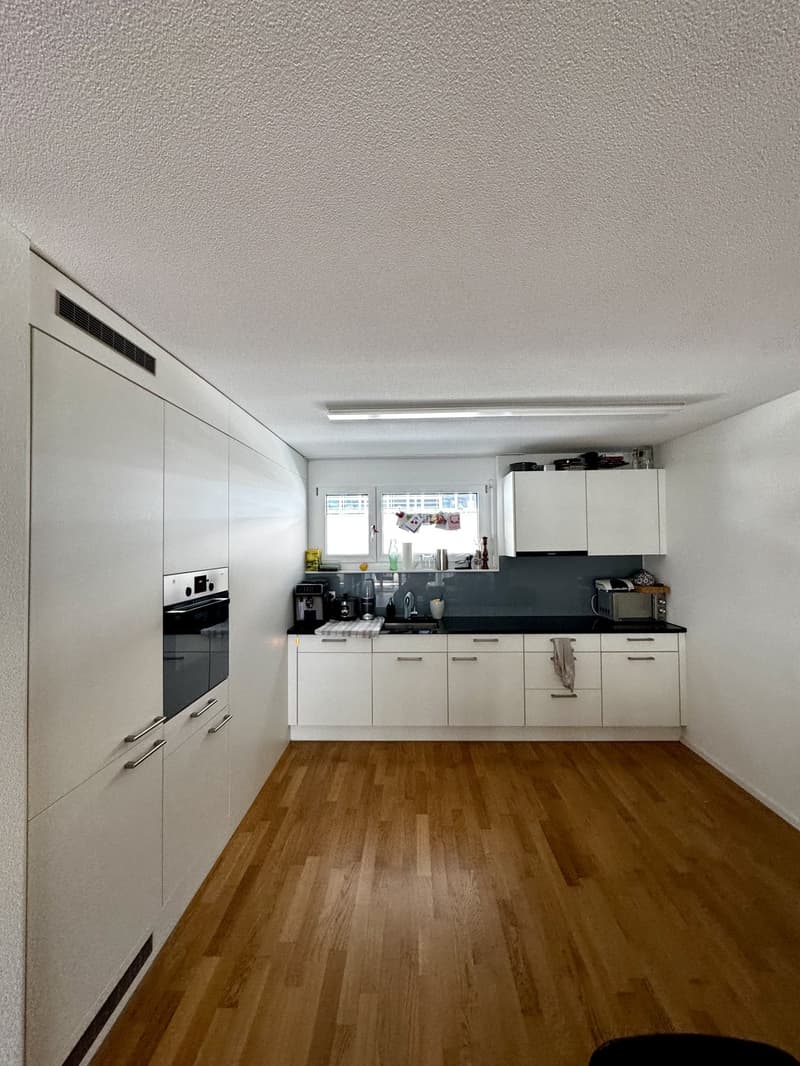 Appartement moderne de 2,5 pièces dans un emplacement calme et central (5)