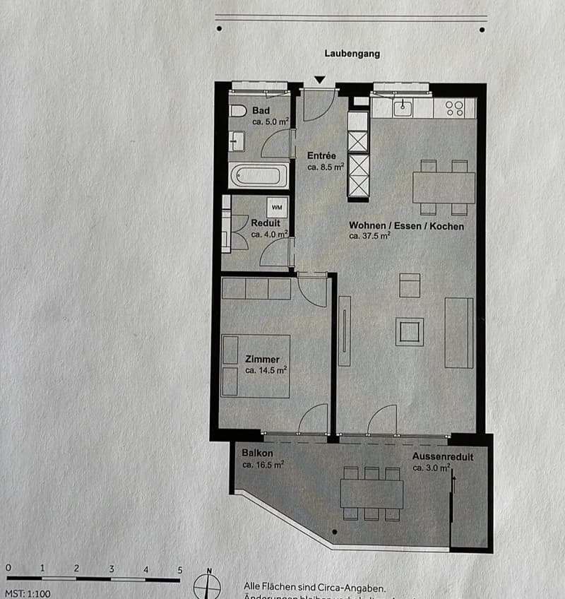 Appartement moderne de 2,5 pièces dans un emplacement calme et central (9)