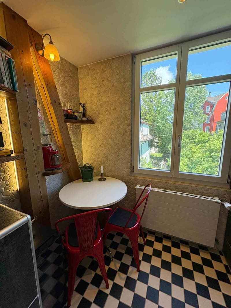 Charmante 3.5-Zimmer-Altbauwohnung im Kreis 6 mit eigener Wellness-Oase ab sofort (13)