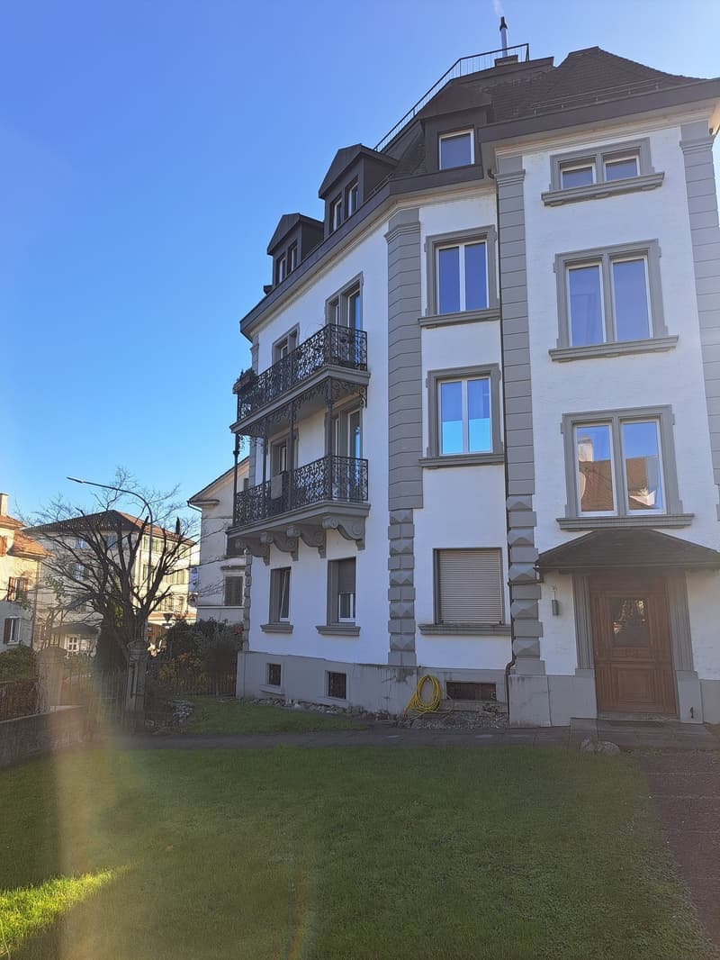 Furnished Room with Lake View / Möbliertes Zimmer mit Seeblick (13)