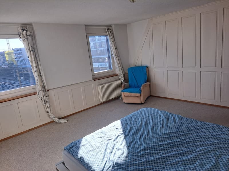 Furnished Room with Lake View / Möbliertes Zimmer mit Seeblick (5)