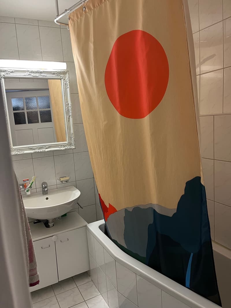 Bad mit Badewanne