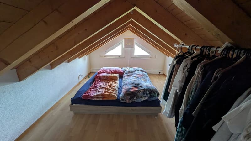 4.5-room attic apartment with charm in a quiet location in Fislisbach (9)