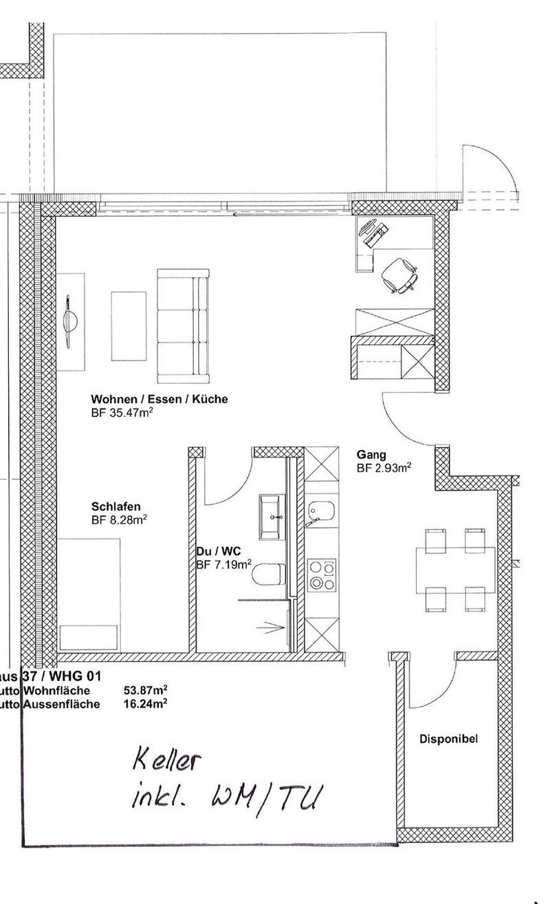 Grosse 1,5 Zimmer Wohnung (2)