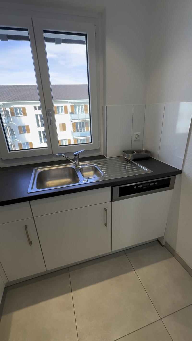 Zentrumsnahe Wohnung in Steffisburg mit Traumblick auf die Berge (7)