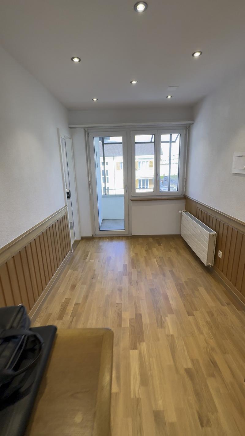 Zentrumsnahe Wohnung in Steffisburg mit Traumblick auf die Berge (3)