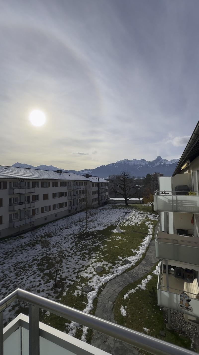 Zentrumsnahe Wohnung in Steffisburg mit Traumblick auf die Berge (9)