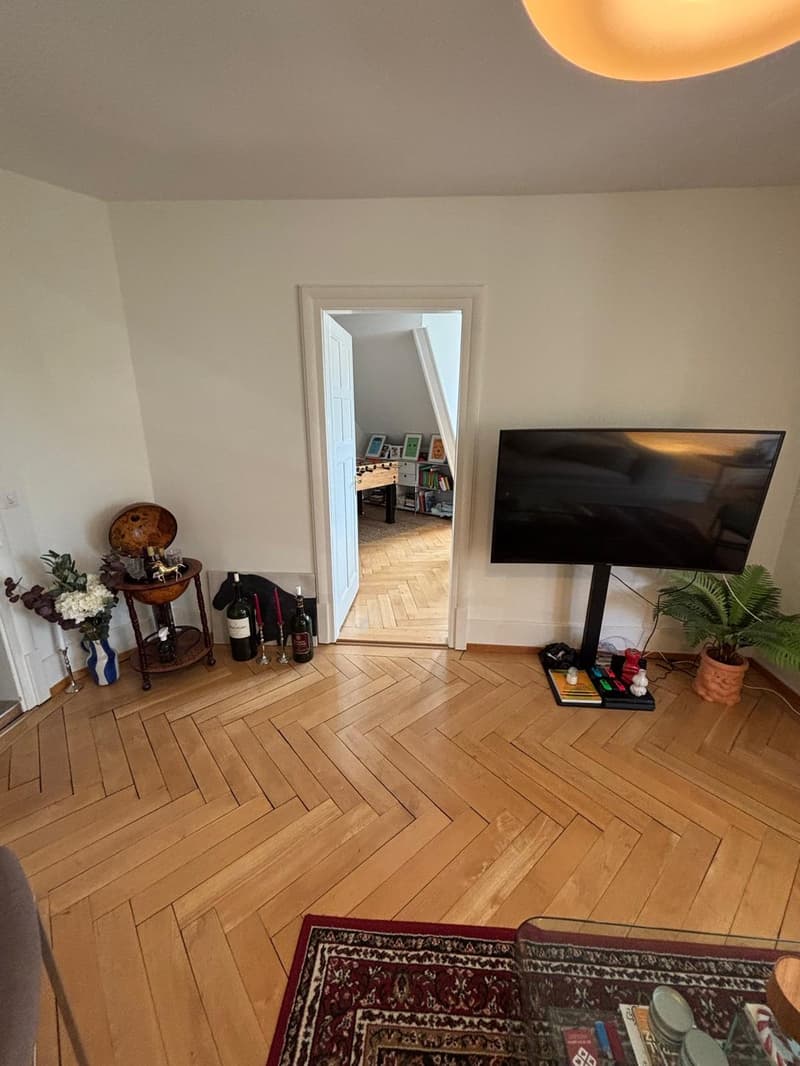 Incantevole appartamento arredato 3.5 locali nel popolare quartiere Hirschmatt/Neustadt (termine limitato) (2)