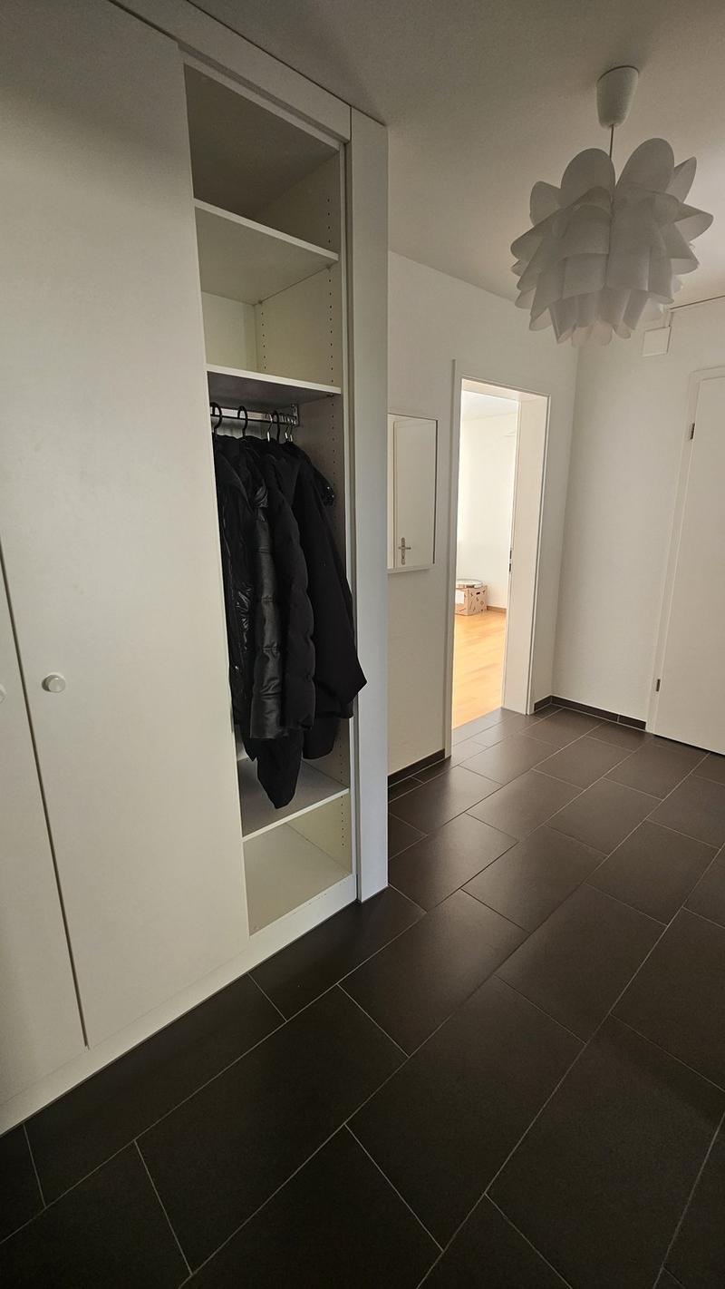 Charmante 2.5-Zimmer Wohnung mit Gartensitzplatz (7)