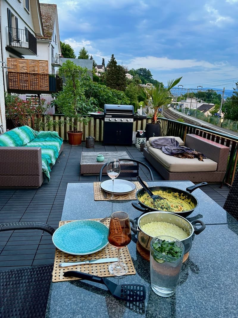 3.5-Zimmer in Erlenbach (ZH) mit 50 m² Terrasse & Seesicht (4)
