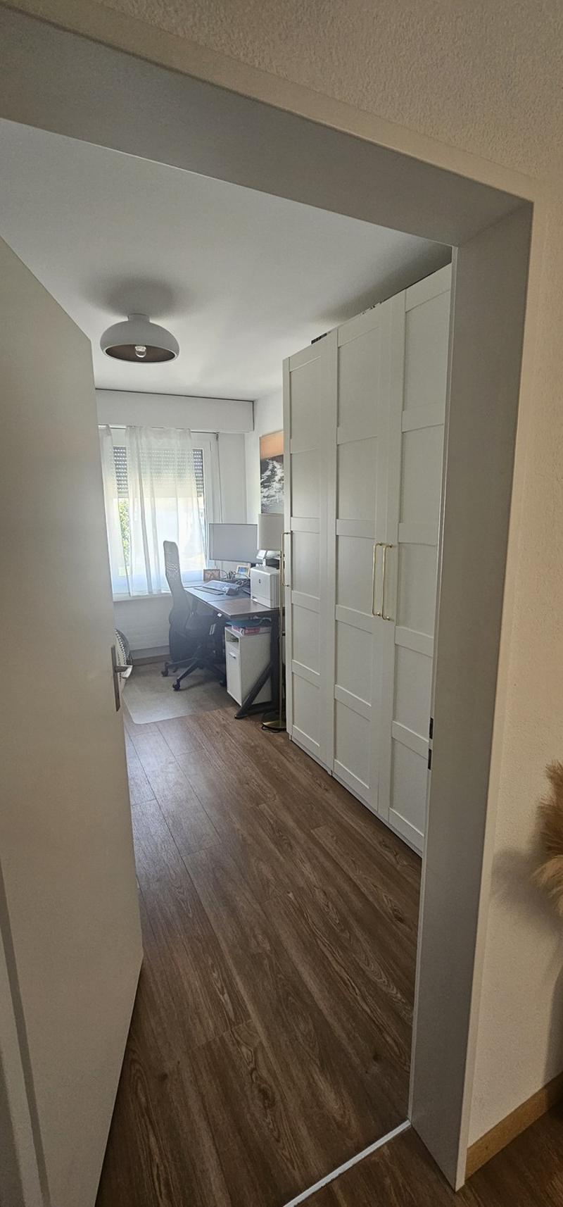 Bright 4.5-room apartment (100 m²) with balcony in Muri (2)