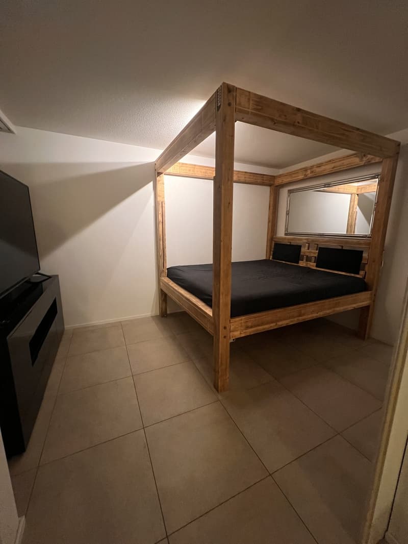Modern, furnished 2-room apartment in a quiet location (1)
