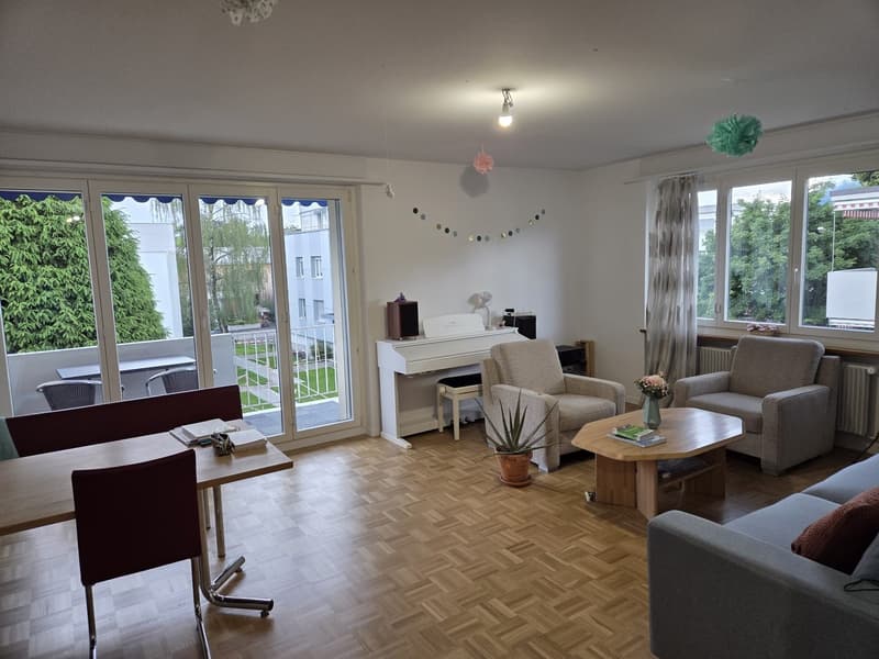 Furnished 4.5-room apartment by the canal for rent temporarily (1)