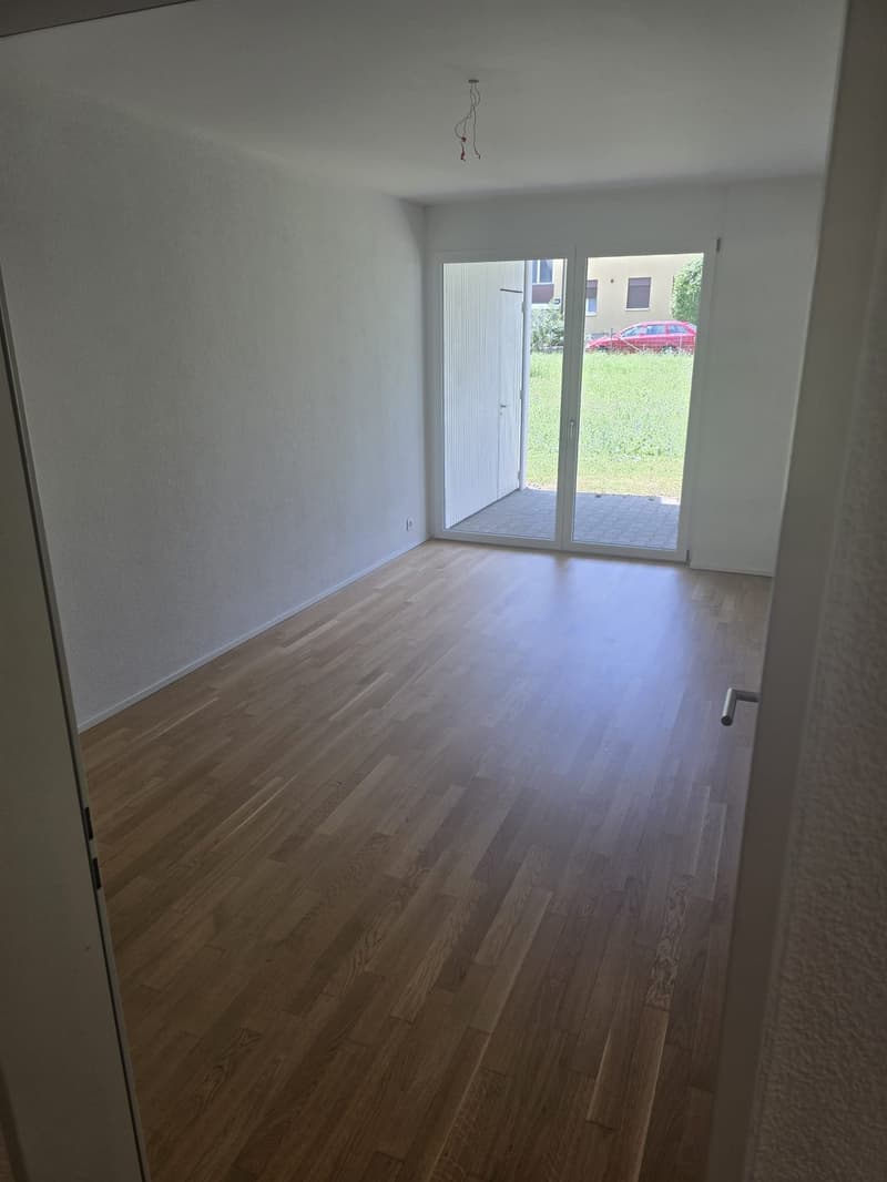 Appartement lumineux 2.5 pièces avec terrasse (4)