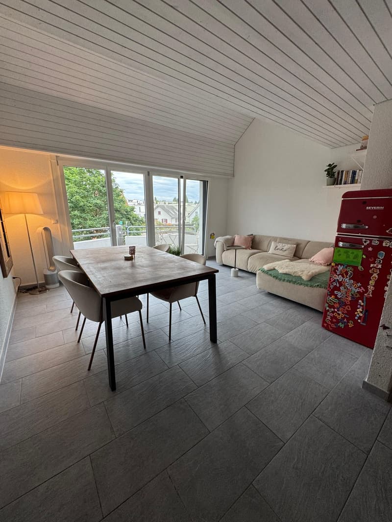 Centrally located & quiet: Furnished apartment available immediately - takeover or sublet (1)