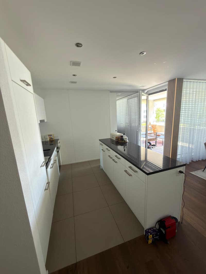 Modern and spacious 2.5-room apartment in Ballwil (6)
