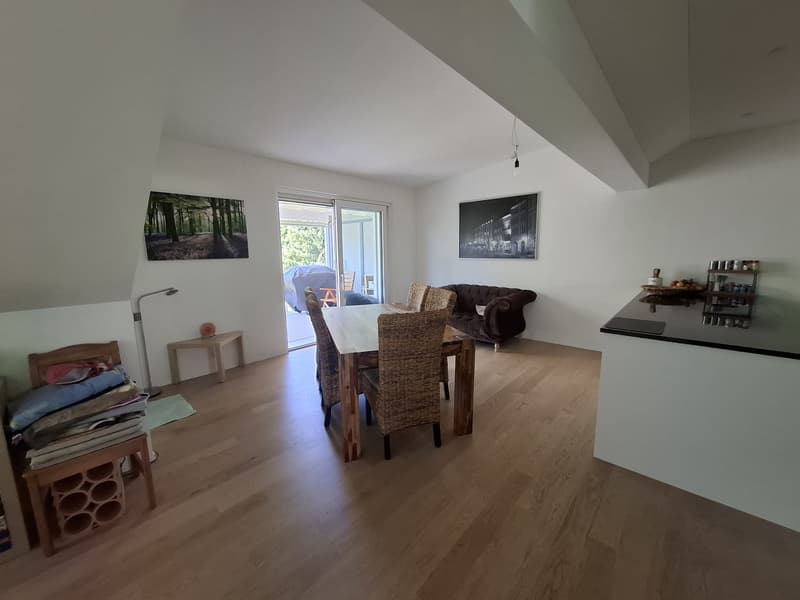 Appartement spacieux 5.5 pièces dans les combles à Neuenhof - moderne, calme et avec une vue magnifique (3)