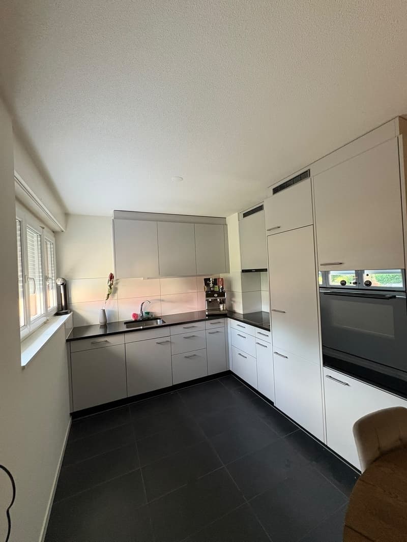 Bright 2.5 room apartment in the center of Regensdorf (7)