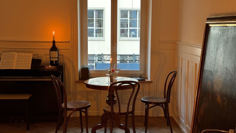 Room in stylish 3-room apartment in Zurich-Witikon from August 1st (2)