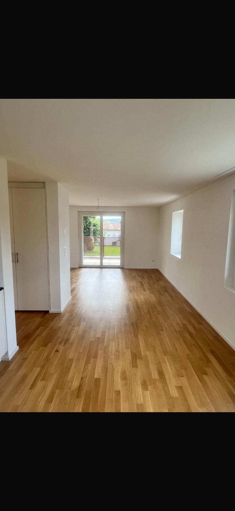 Wunderschöne und helle 2.5 Zimmerwohnung (6)