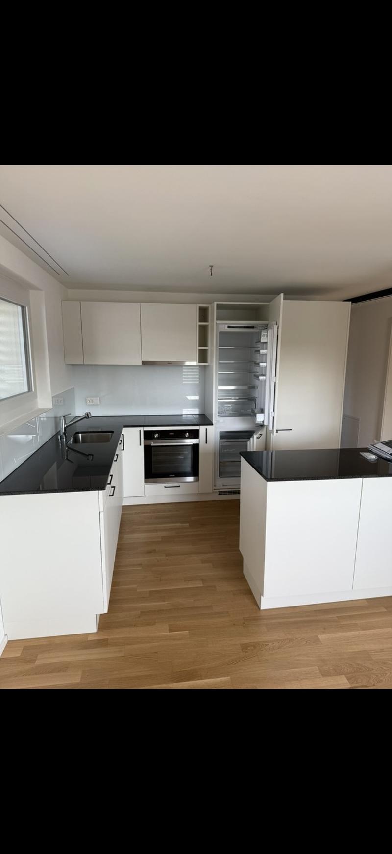 Wunderschöne und helle 2.5 Zimmerwohnung (8)