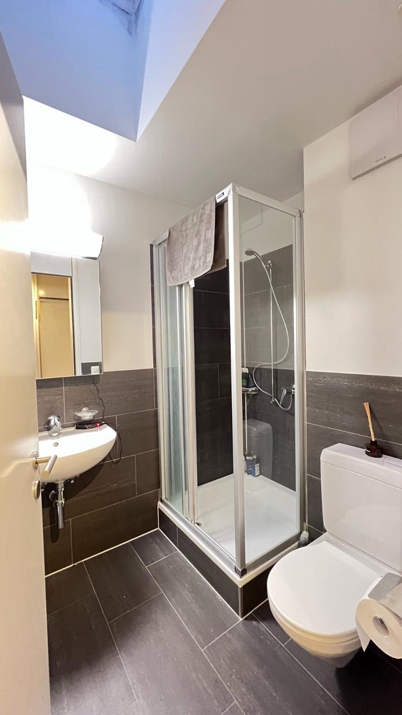 2 Zimmer + eigenes Bad in über 100 m² Wohnung, 4,5 Zimmerwohnung (5)