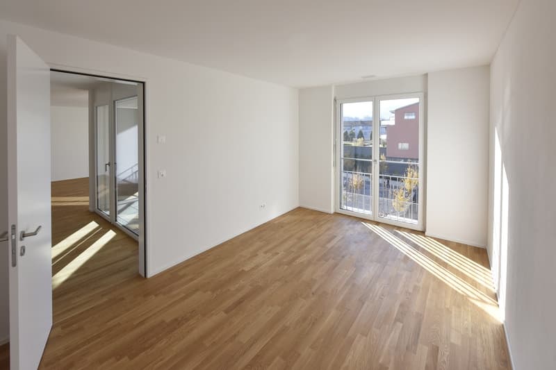 Modern 2.5-room apartment directly on Malters village square (2)