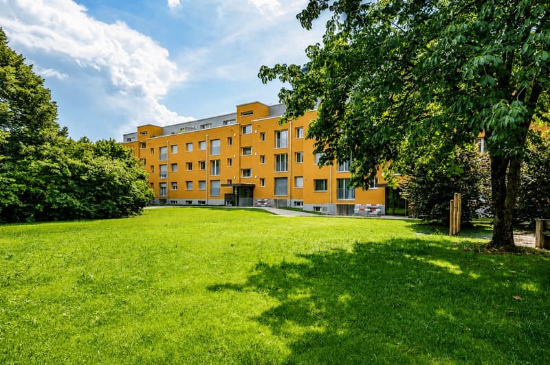 Helle 3.5er Wohnung mit 100m² in Oberwinterthur (2)