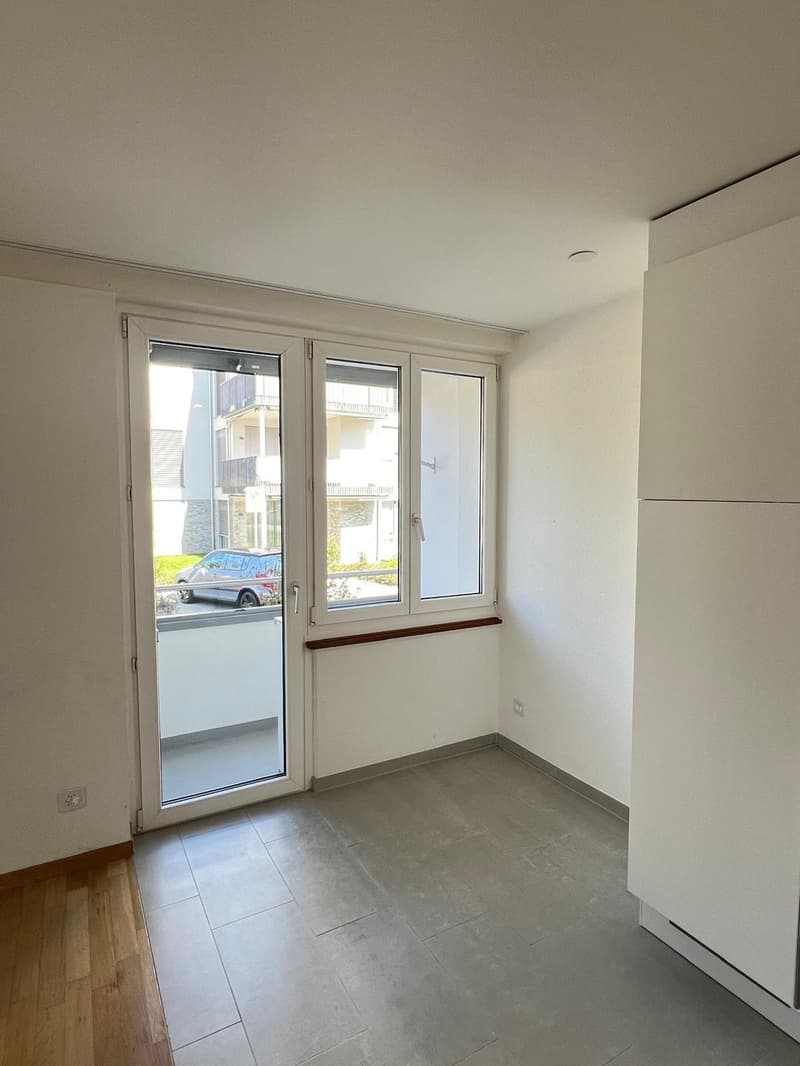 Modern 3.5-room apartment with balcony and loggia in Wettingen, available immediately! (8)
