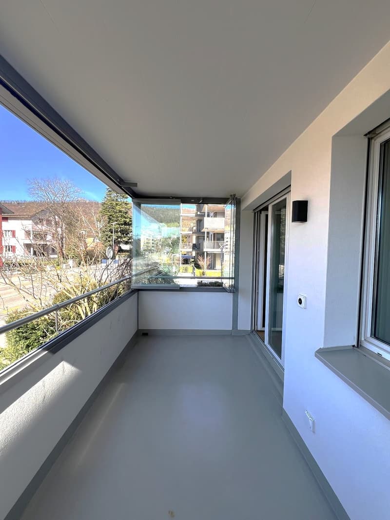 Modern 3.5-room apartment with balcony and loggia in Wettingen, available immediately! (3)