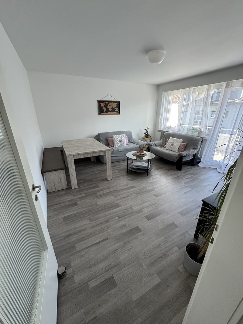 Helle 2.5-Zimmer-Wohnung mit Balkon in ruhiger, zentraler Lage (5)