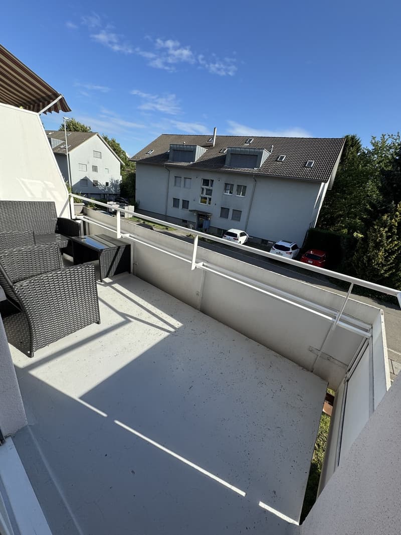 Helle 2.5-Zimmer-Wohnung mit Balkon in ruhiger, zentraler Lage (8)