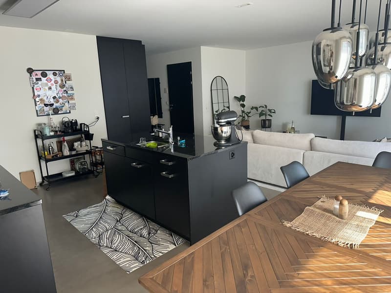 Grosszügige 3.5-Zimmer-Wohnung mit Balkon in Schlieren (1)