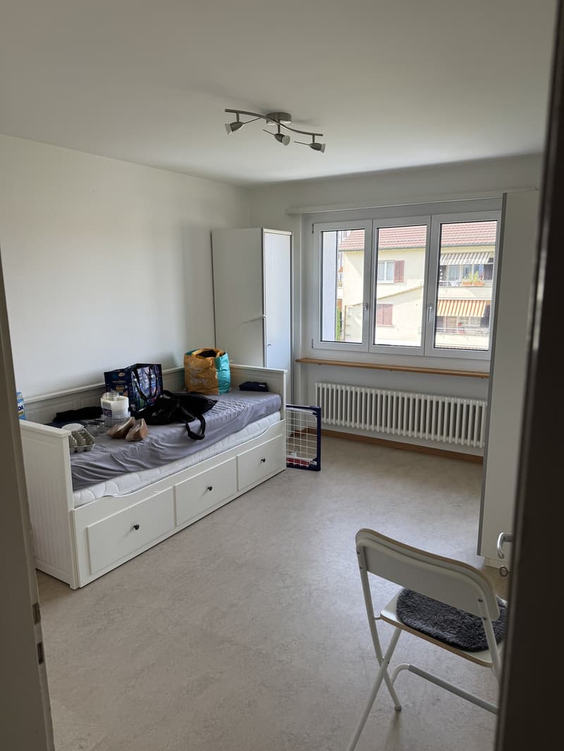 Helle 3-Zimmer-Wohnung mit Balkon in Oberwinterthur (7)