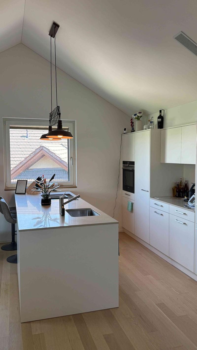 Grosszügige 3.5-Zimmer-Dachwohnung mit Loggia und Carport in Ermensee (9)