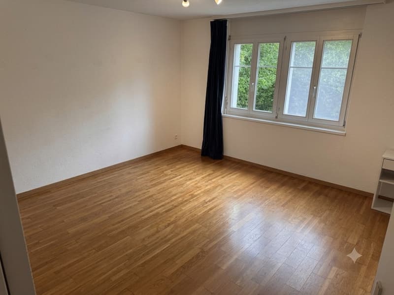 Spacious 4.5-room apartment on the idyllic village edge of Esslingen (5)