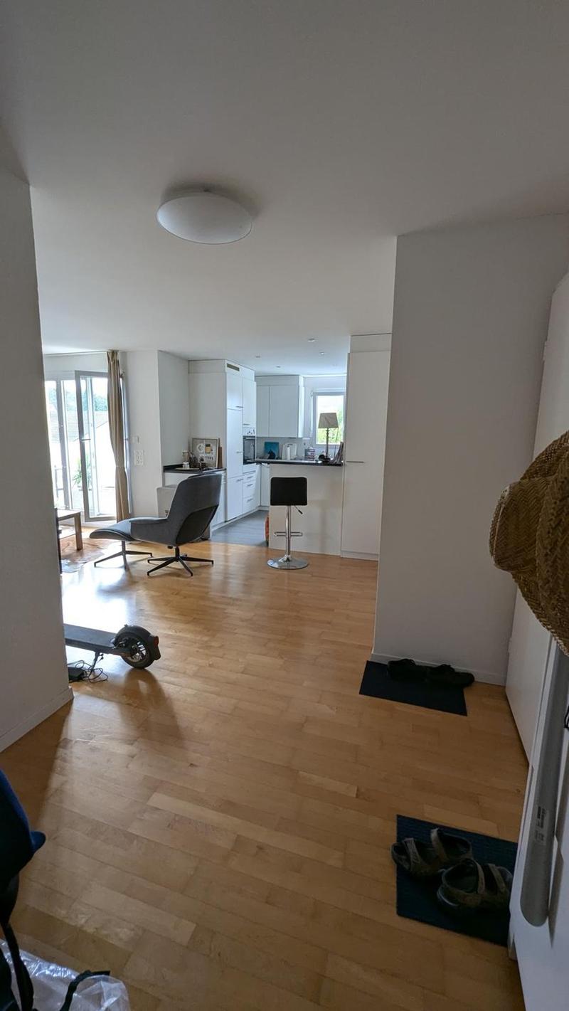 Appartamento attico luminoso 3,5 locali direttamente alla stazione di Glanzenberg - disponibile immediatamente! (5)
