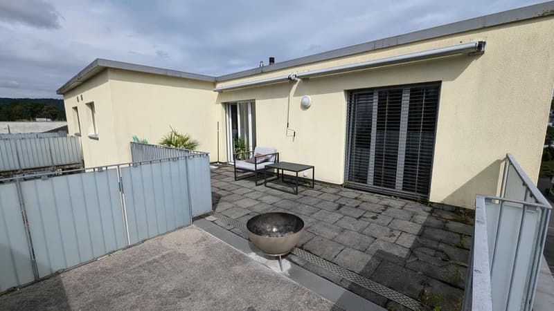 Appartamento attico luminoso 3,5 locali direttamente alla stazione di Glanzenberg - disponibile immediatamente! (12)