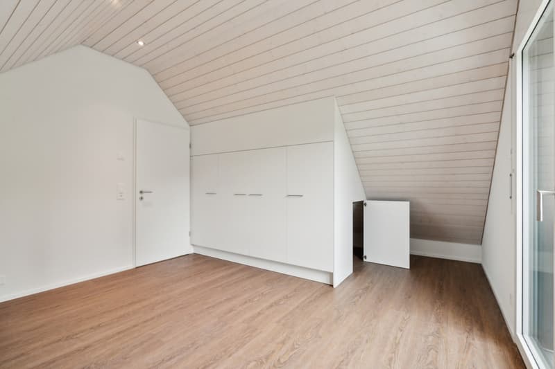 Charmante 3.5 Zimmer-Maisonette-Wohnung mit Blick ins Grüne (7)