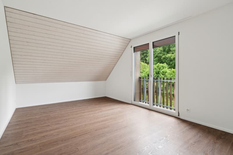 Charmante 3.5 Zimmer-Maisonette-Wohnung mit Blick ins Grüne (9)