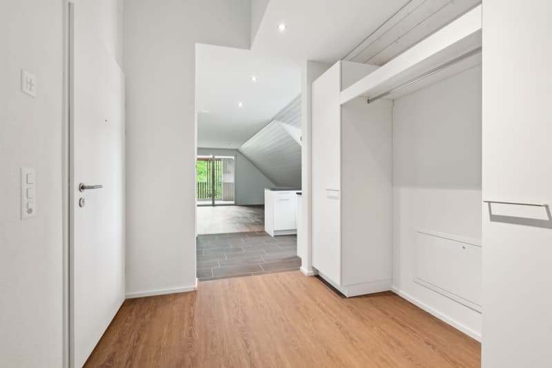 Charmante 3.5 Zimmer-Maisonette-Wohnung mit Blick ins Grüne (3)