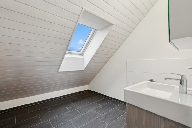 Charmante 3.5 Zimmer-Maisonette-Wohnung mit Blick ins Grüne (11)