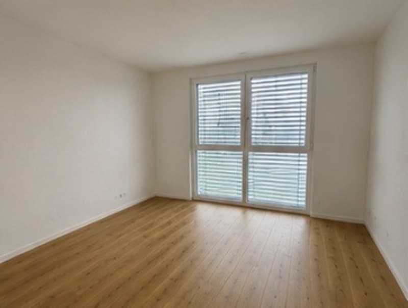 TRAUMHAFTE 3.5 ZIMMER MIT EIGENEM WINTERGARTEN (5)