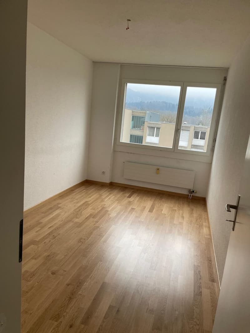Helle 4.5-Zimmer-Wohnung in Urtenen-Schönbühl  Nachmieter gesucht per 1. September (9)