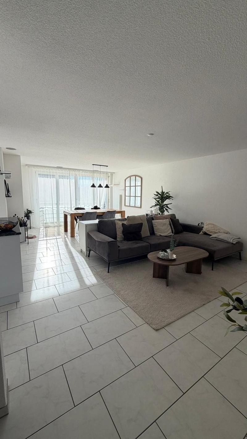 Zur Untermiete: Charmante Wohnung inkl. 1 Parkplatz / Charming apartment for sublet, including parking space (1)