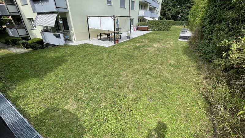 Wunderschöne 3.5-Zimmer-Erdgeschosswohnung mit riesigem Garten in Luzern (11)